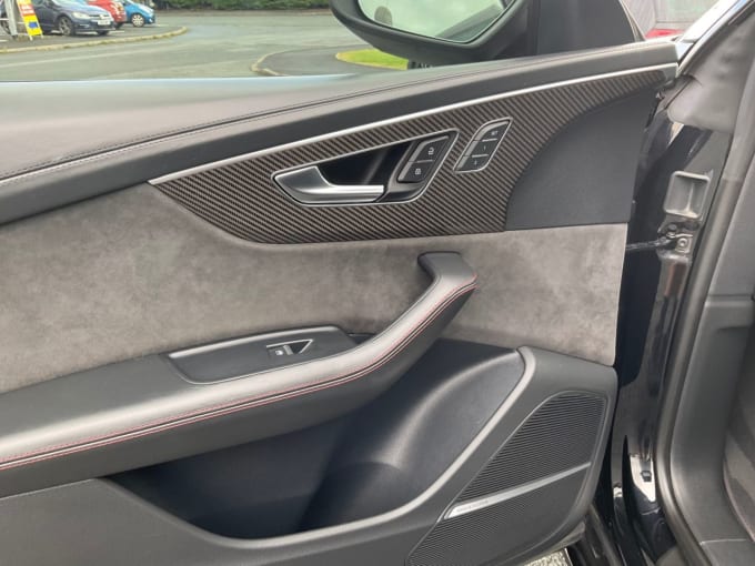 2025 Audi Rsq8