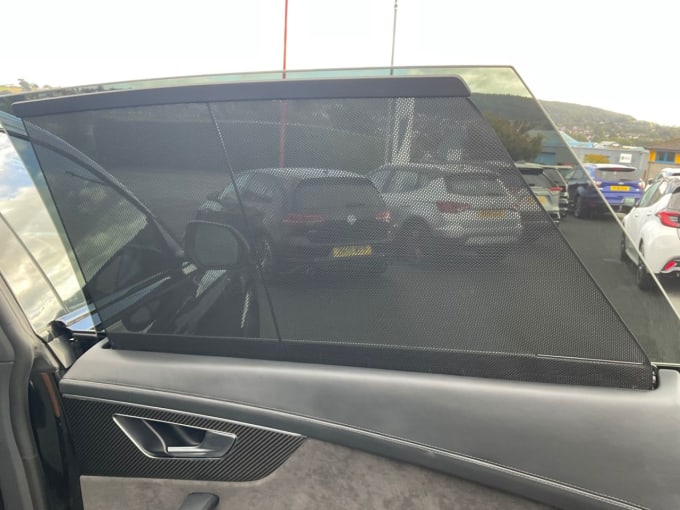2025 Audi Rsq8