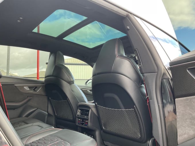 2025 Audi Rsq8
