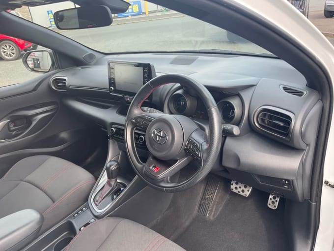 2025 Toyota Yaris