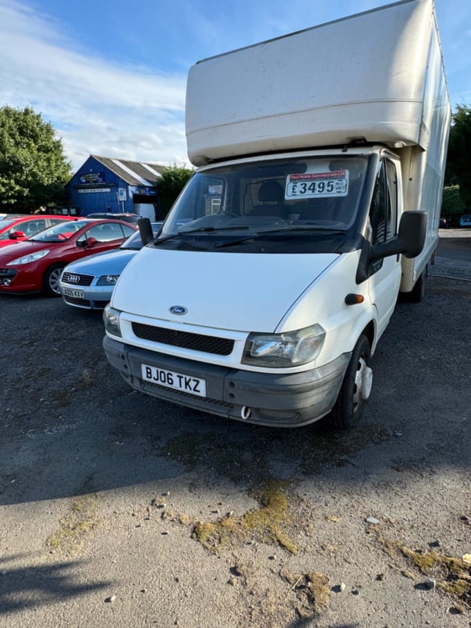 2006 Ford Transit