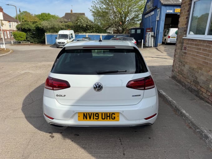 2019 Volkswagen Golf