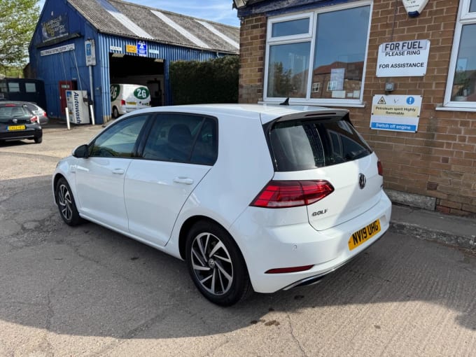 2019 Volkswagen Golf
