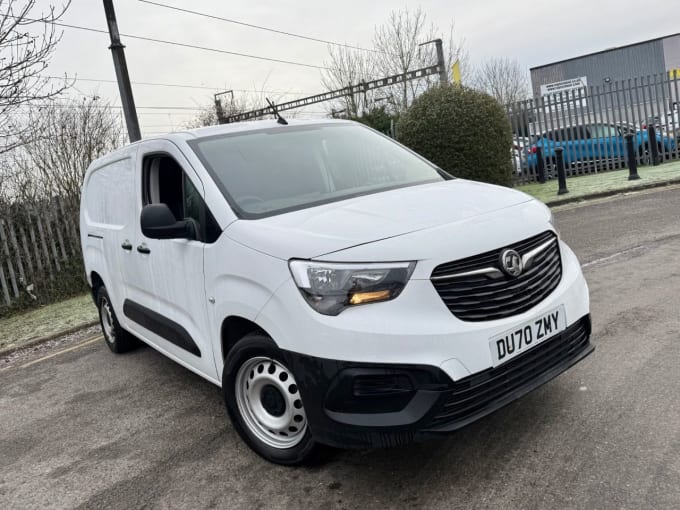 2025 Vauxhall Combo