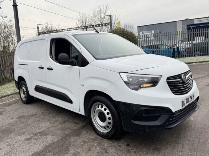 2025 Vauxhall Combo