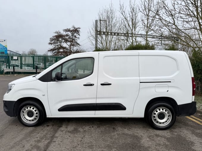 2025 Vauxhall Combo