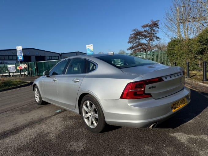 2025 Volvo S90