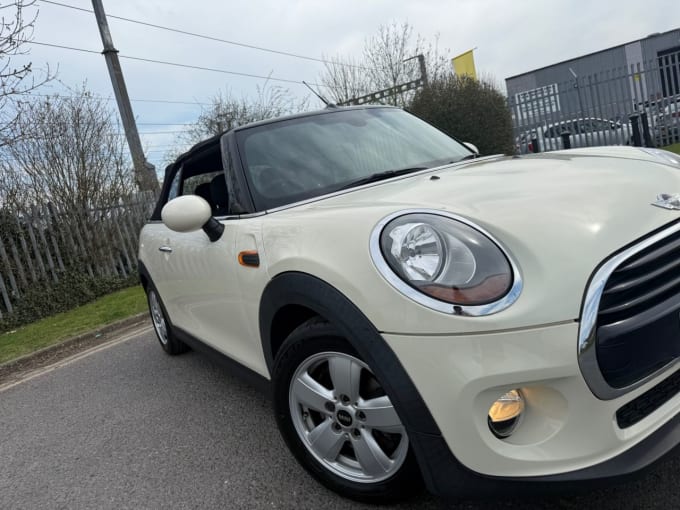 2025 Mini Convertible