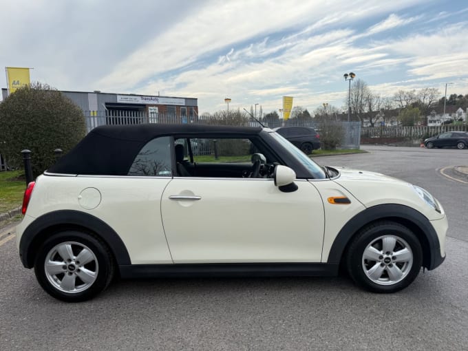 2025 Mini Convertible