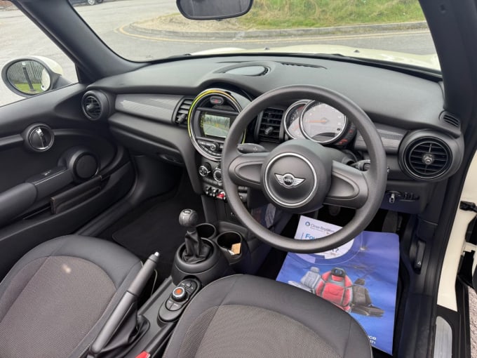 2025 Mini Convertible