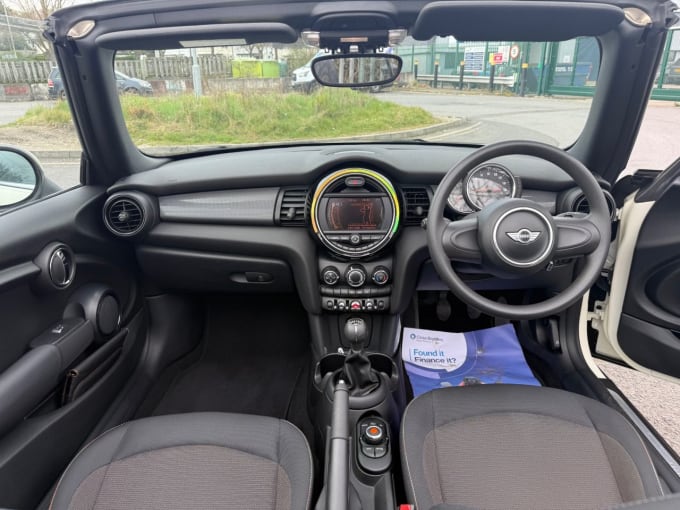 2025 Mini Convertible