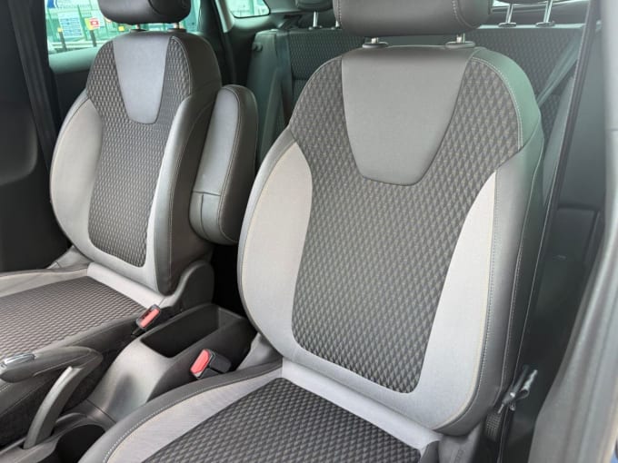 2025 Vauxhall Crossland X