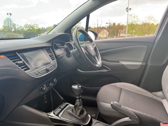 2025 Vauxhall Crossland X