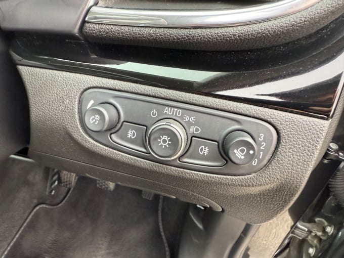 2025 Vauxhall Mokka X