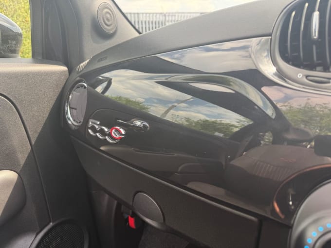 2025 Fiat 500c
