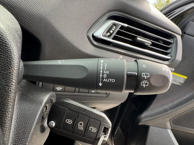 2025 Peugeot 308