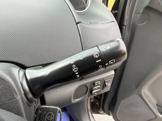 2025 Toyota Yaris