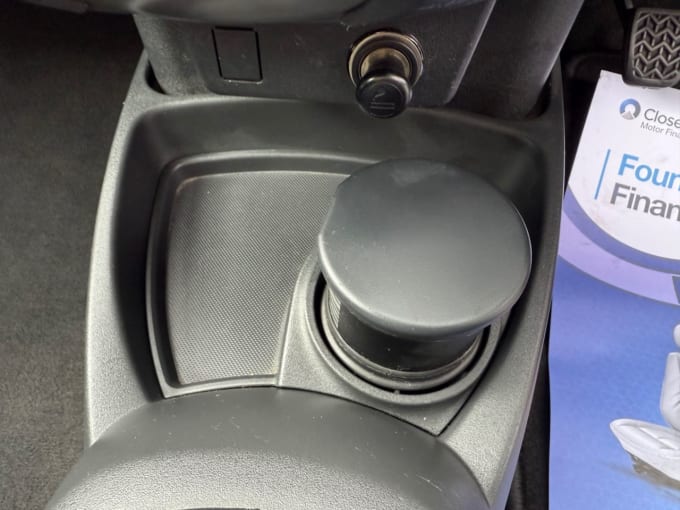 2025 Toyota Yaris