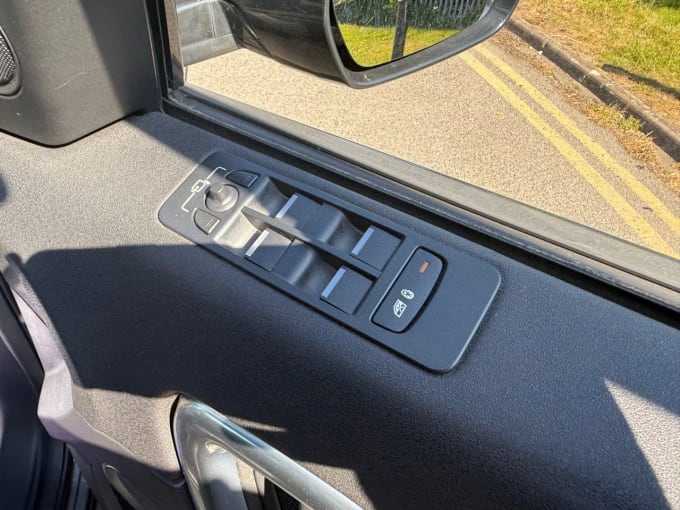 2025 Land Rover Discovery Sport