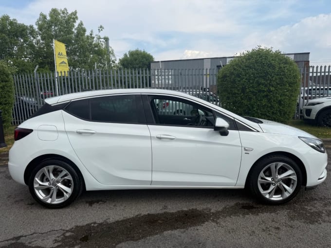 2025 Vauxhall Astra