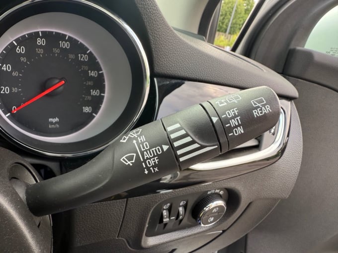 2025 Vauxhall Astra