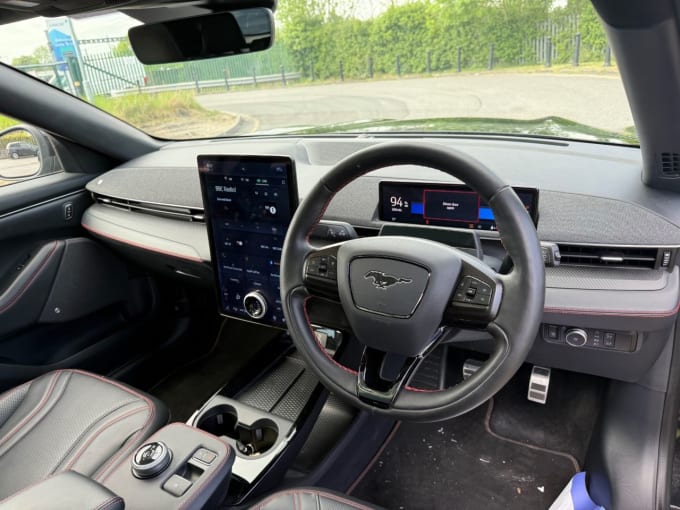 2025 Ford Mustang Mach-e