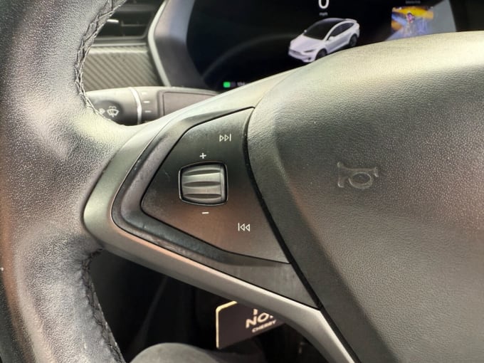 2025 Tesla Model X