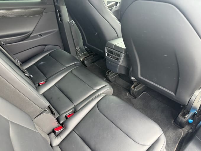2025 Tesla Model X
