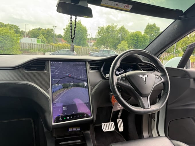 2025 Tesla Model X