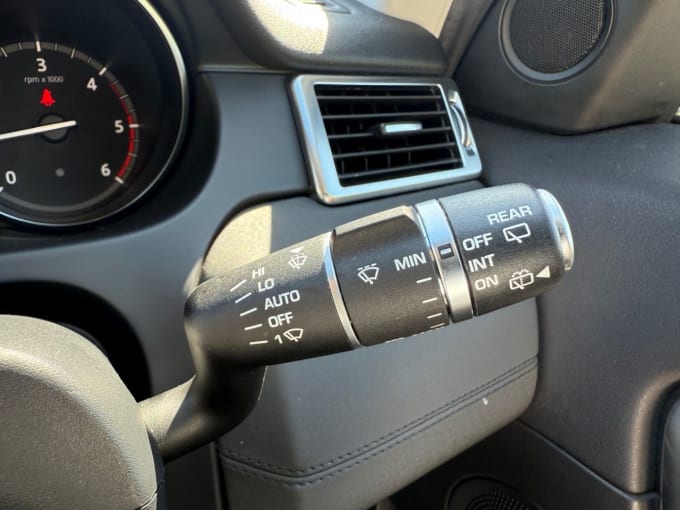 2025 Land Rover Discovery Sport