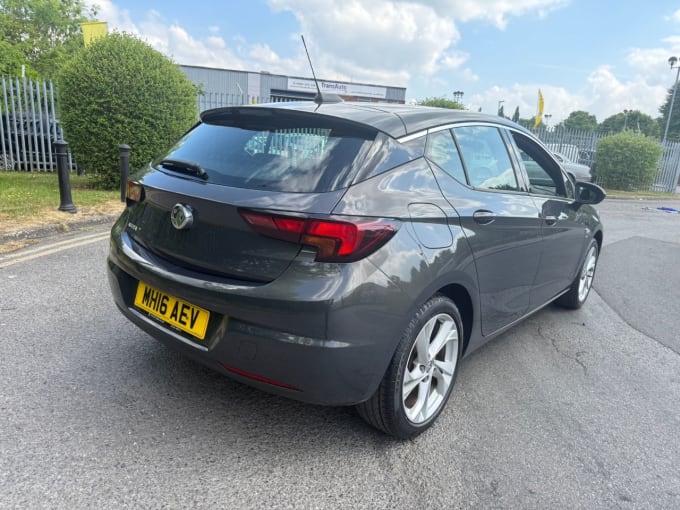 2025 Vauxhall Astra