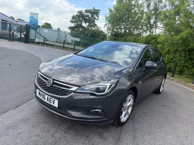 2025 Vauxhall Astra
