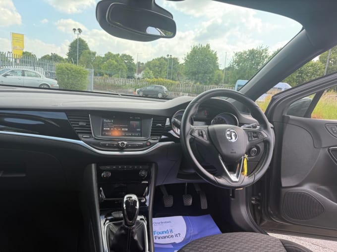2025 Vauxhall Astra