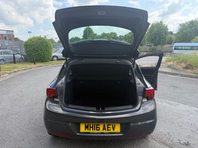 2025 Vauxhall Astra