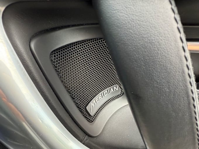 2025 Land Rover Discovery Sport