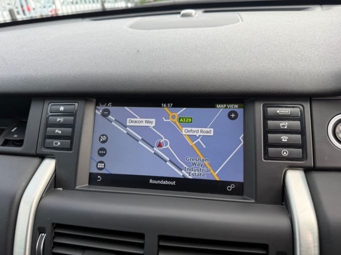 2025 Land Rover Discovery Sport