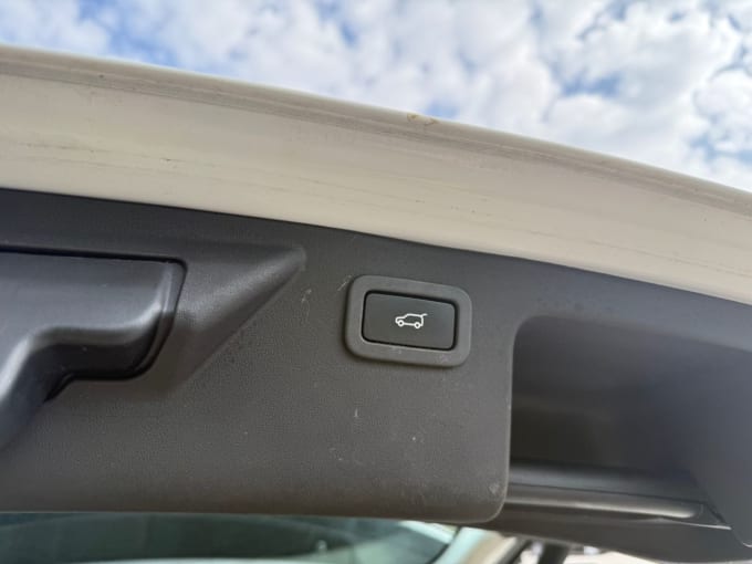 2025 Land Rover Discovery Sport