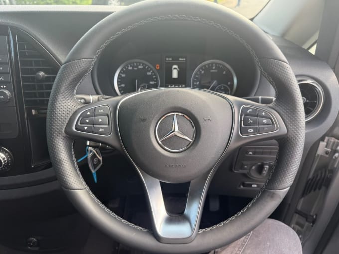 2023 Mercedes Vito