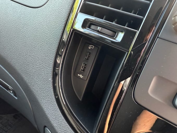 2023 Mercedes Vito