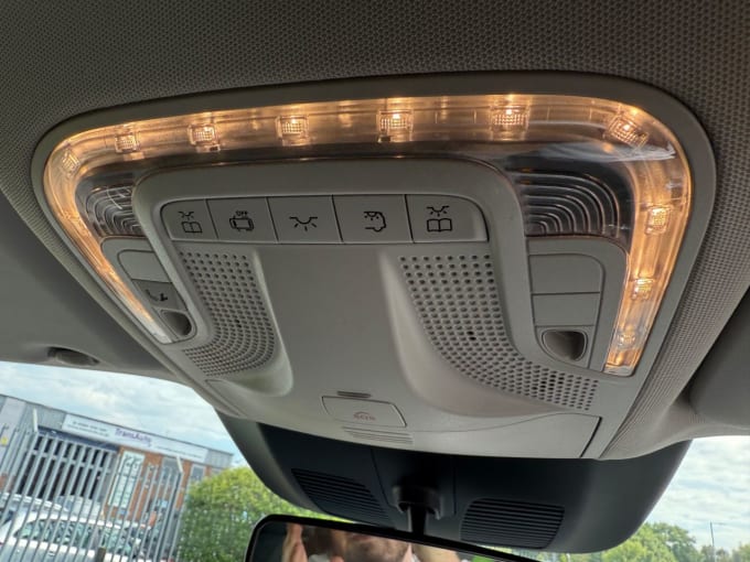 2023 Mercedes Vito