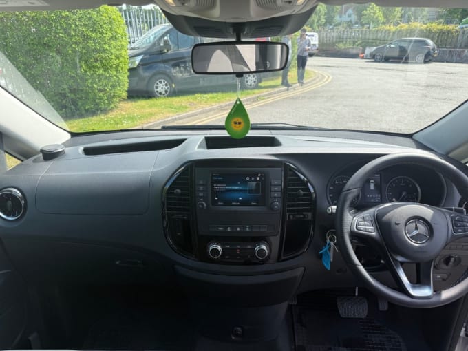 2023 Mercedes Vito