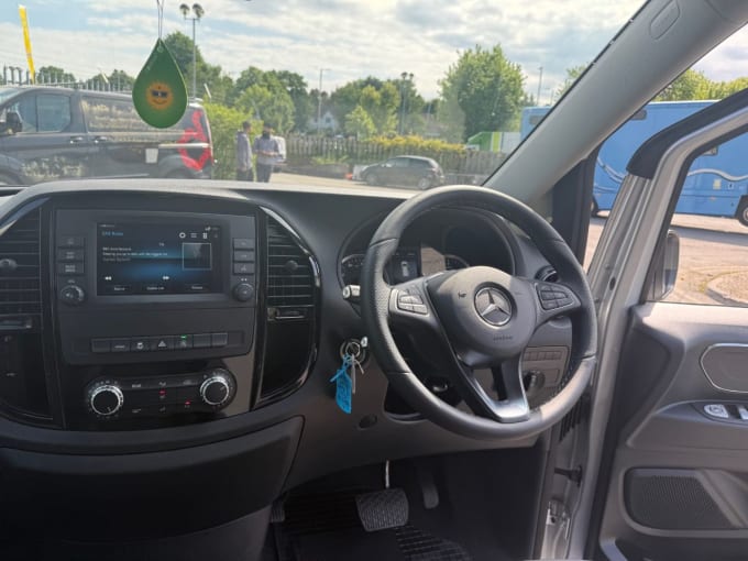 2023 Mercedes Vito