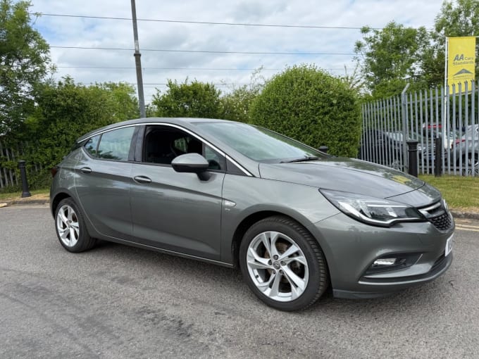 2025 Vauxhall Astra