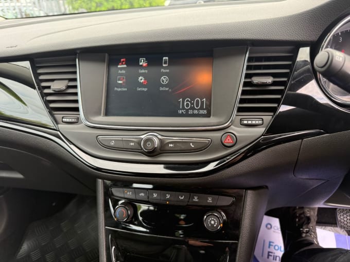 2025 Vauxhall Astra