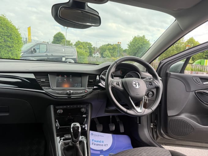 2025 Vauxhall Astra