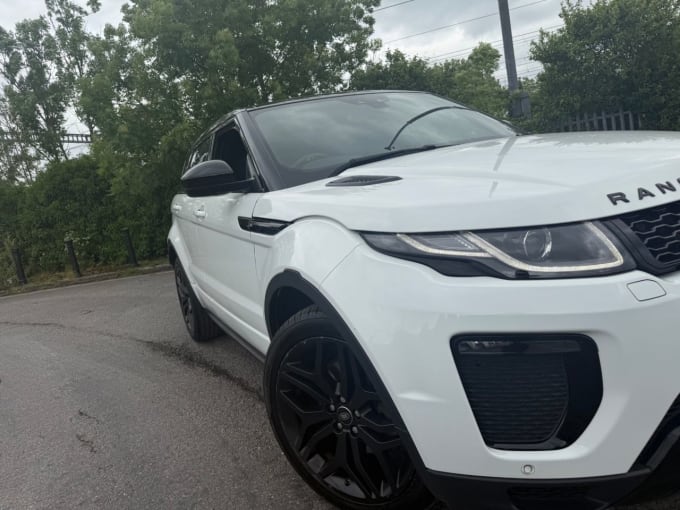 2025 Land Rover Range Rover Evoque