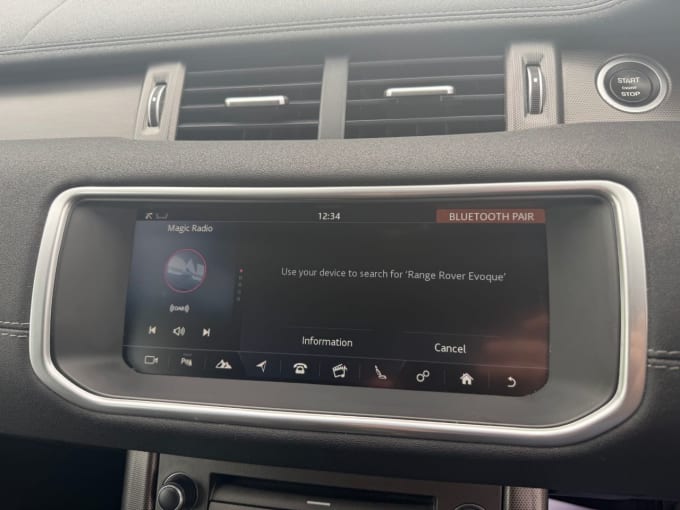 2025 Land Rover Range Rover Evoque