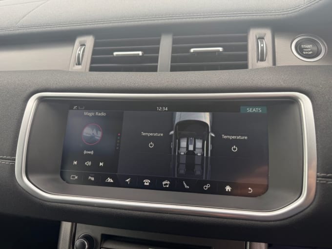 2025 Land Rover Range Rover Evoque