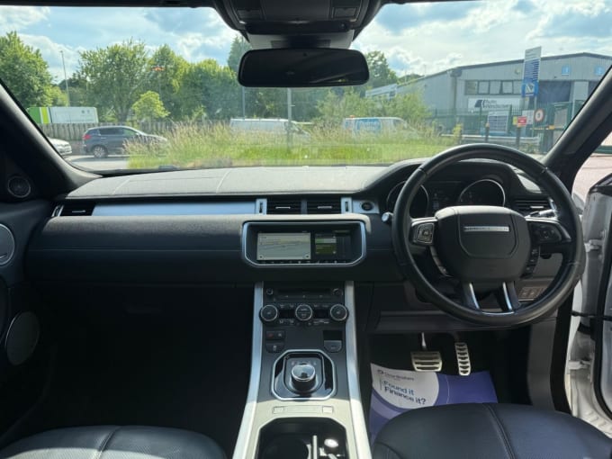 2025 Land Rover Range Rover Evoque