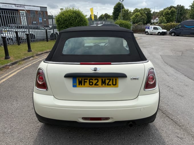 2025 Mini Convertible